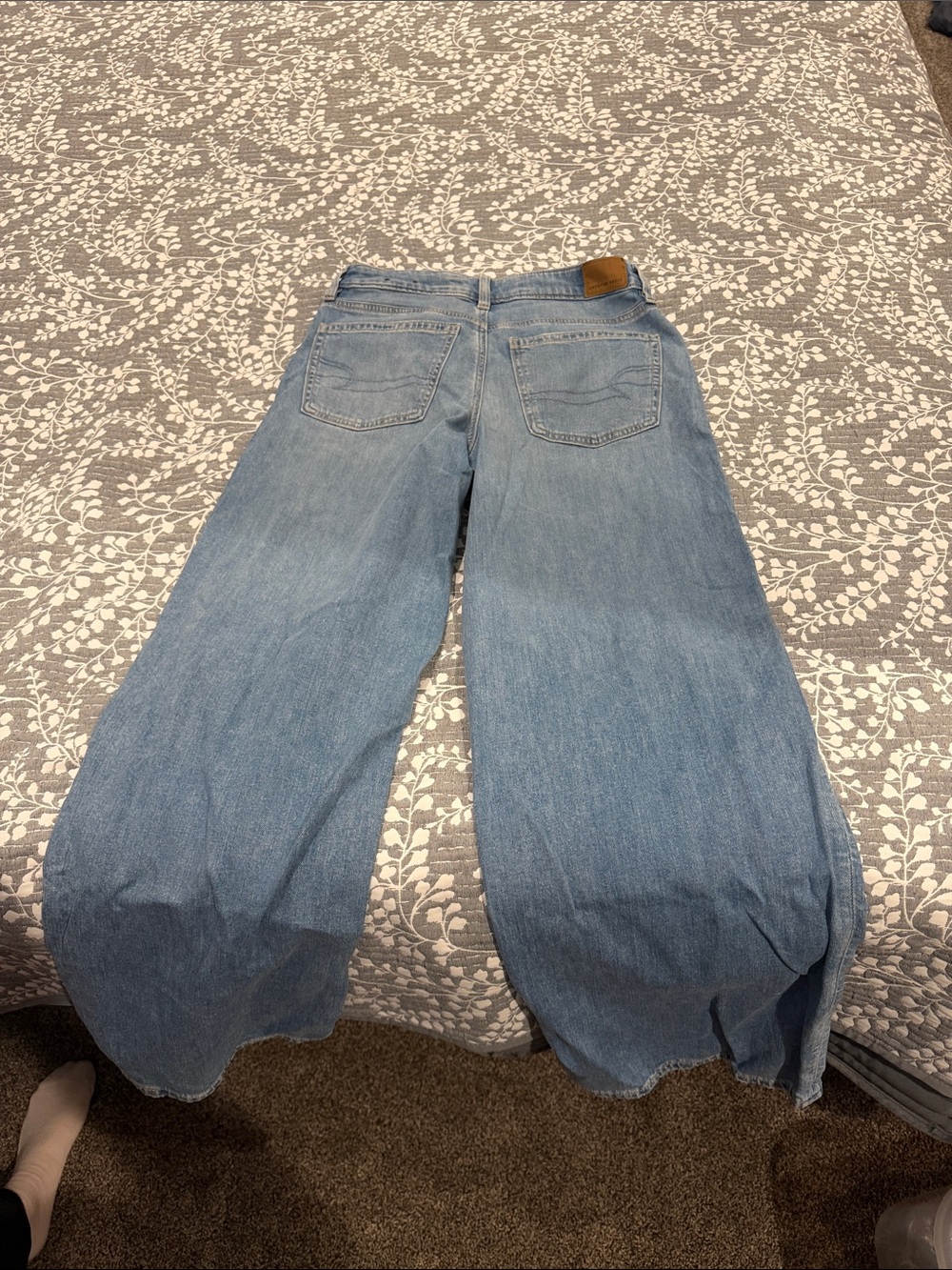 American Eagle Outfitters Light Blue Wide-Leg Jeans